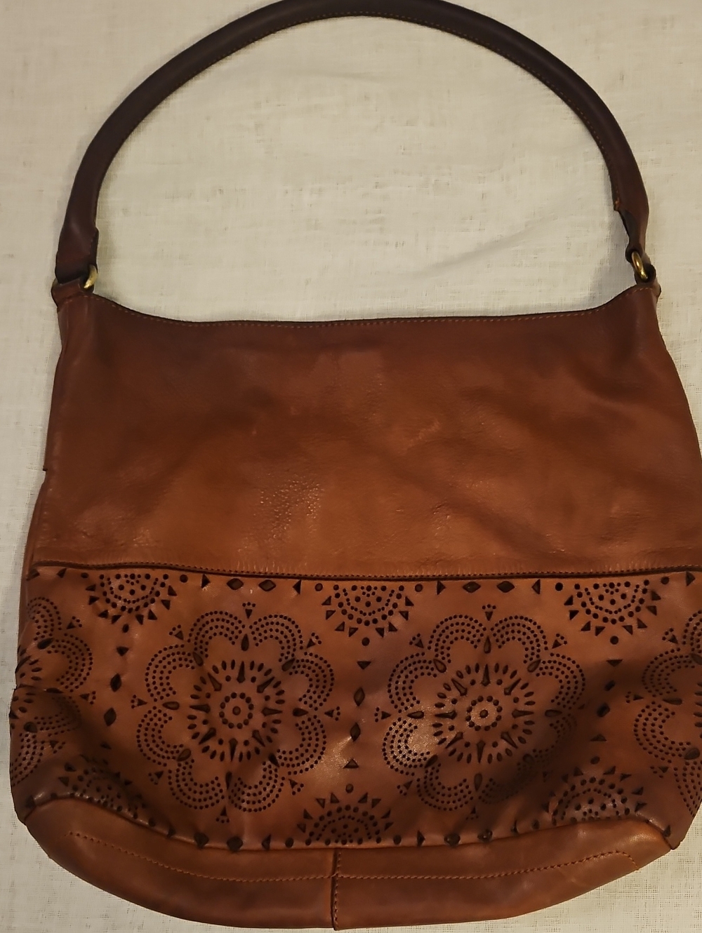 Marta Ponti Leather Shoulder Bag in Brown – Classic Floral Laser-Cut Design